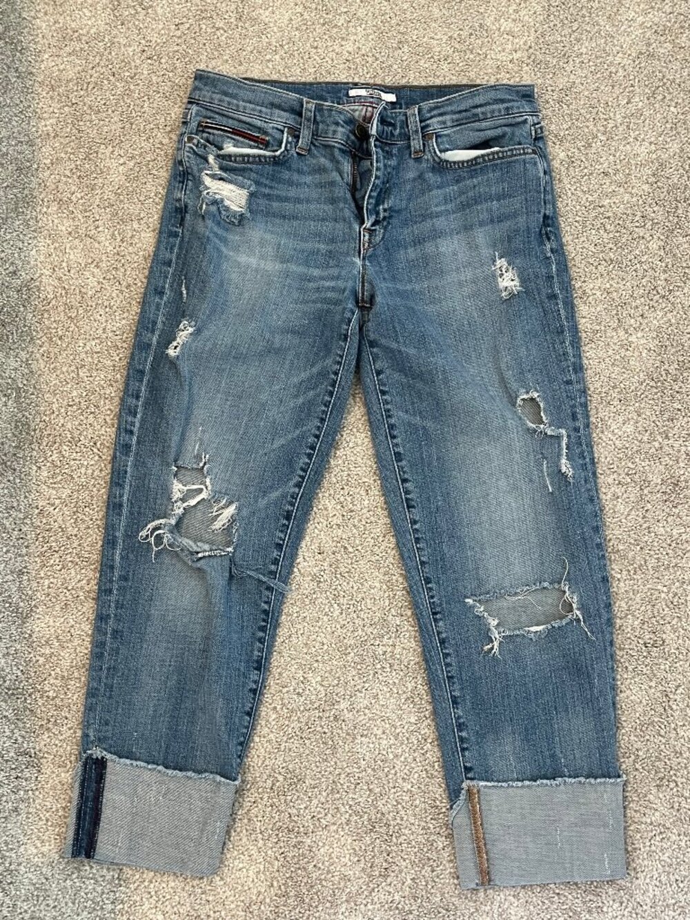 Vintage Y2K Women's Tommy Hilfiger Distressed Jeans Size 4